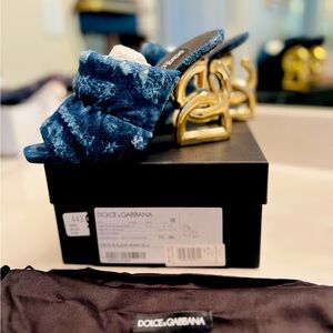 Dolce & Gabbana cotton denim mule. Golden DG architectural heel Size 8.5
